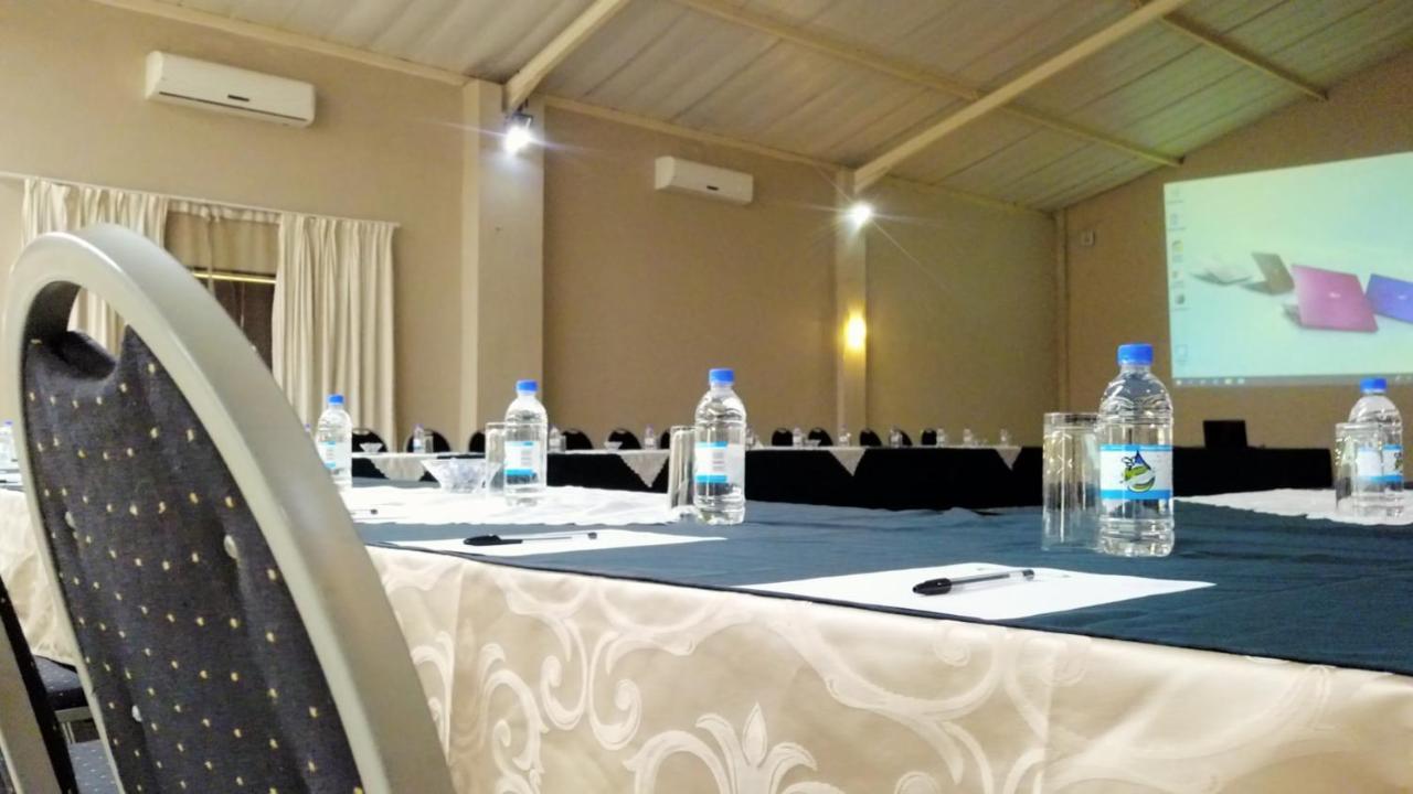 Floreat Riverside And Lodge *