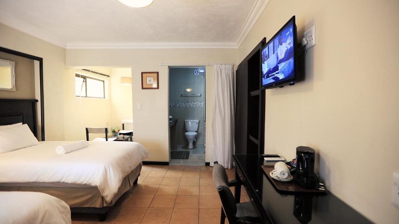 Floreat Riverside And Lodge *